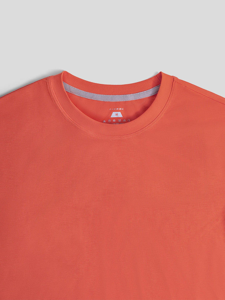 StaySmooth Long Sleeve Curve Hem Tee: Slim Fit