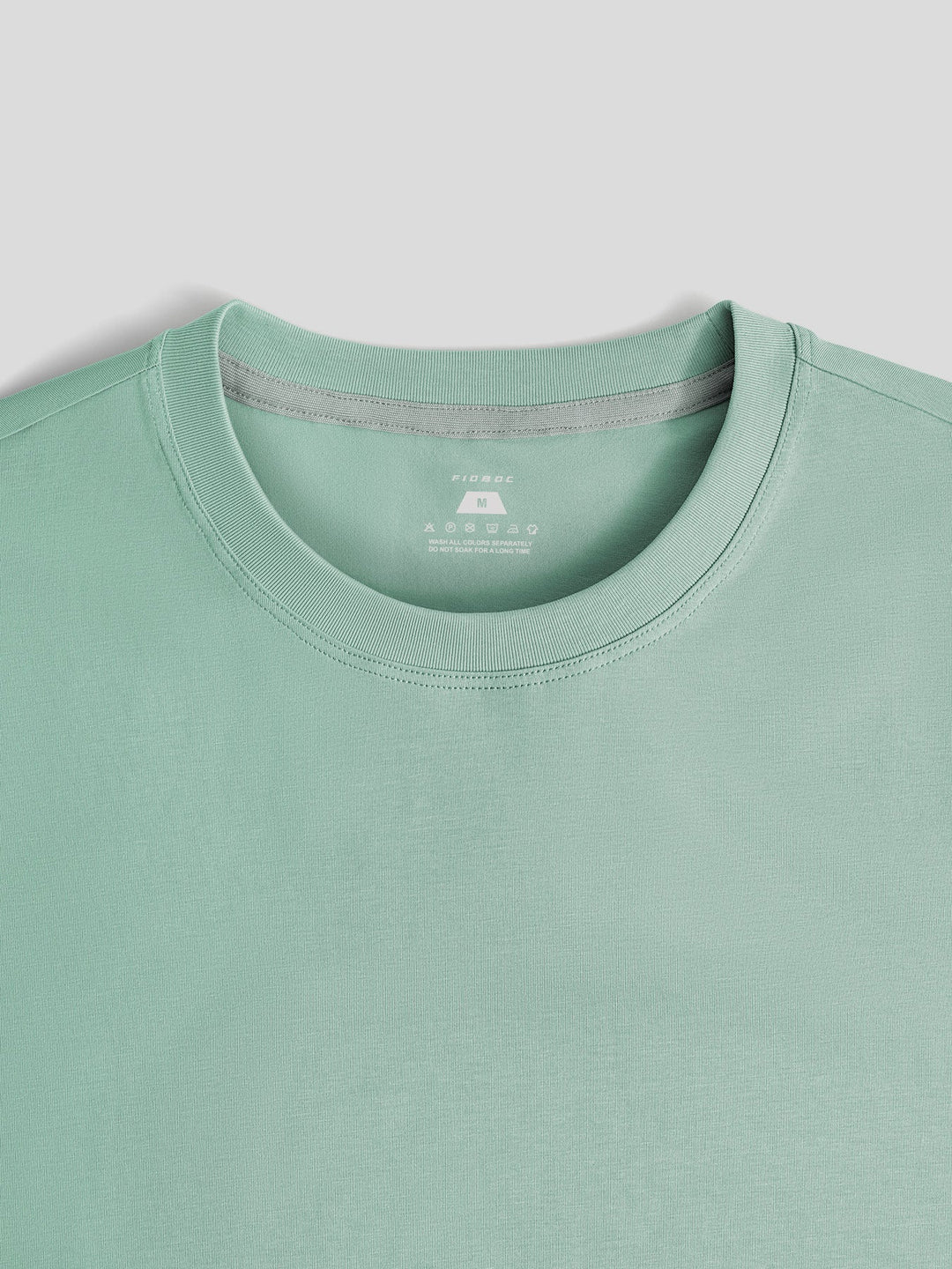 StaySmooth Long Sleeve Curve Hem Tee: Slim Fit