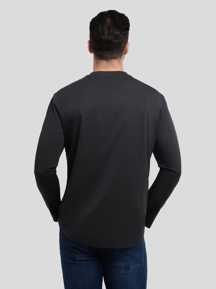 StaySmooth Long Sleeve Curve Hem Tee: Slim Fit