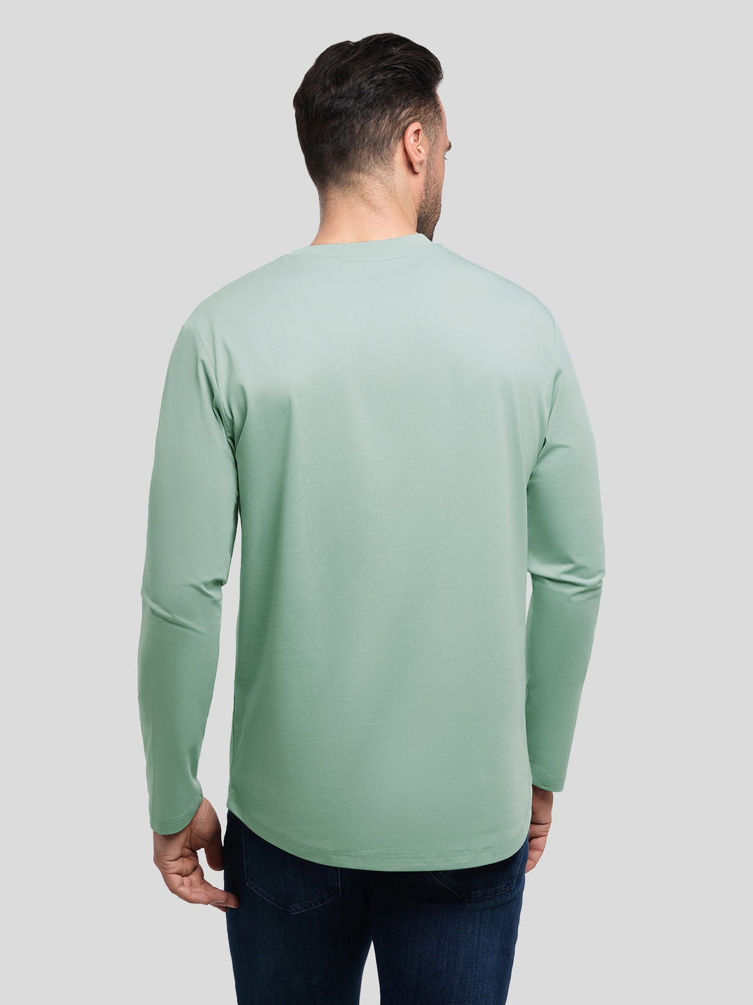StaySmooth Long Sleeve Curve Hem Tee: Slim Fit