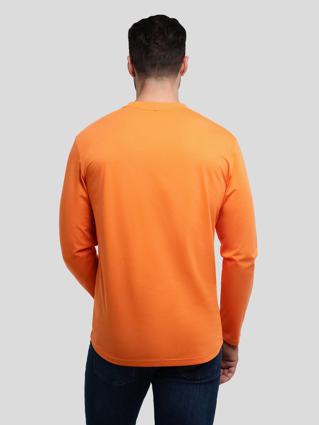 StaySmooth Long Sleeve Curve Hem Tee: Slim Fit