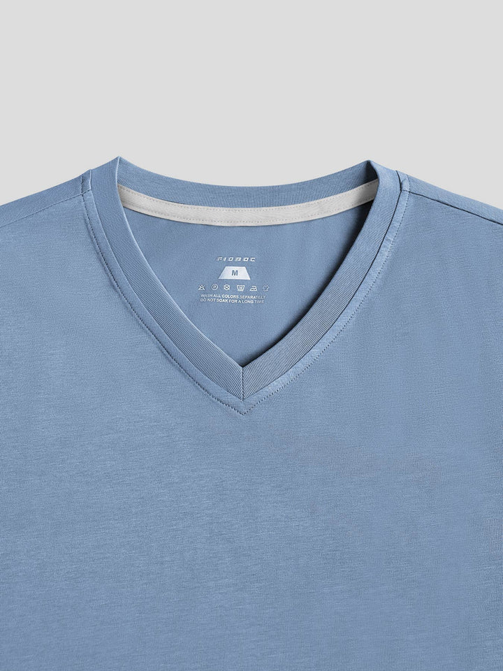StayCool 2.0 V-neck Curve-Hem Tee: Classic Fit