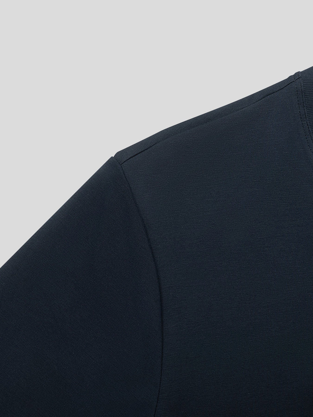 StaySmooth Long Sleeve Elongated Tee:Slim Fit